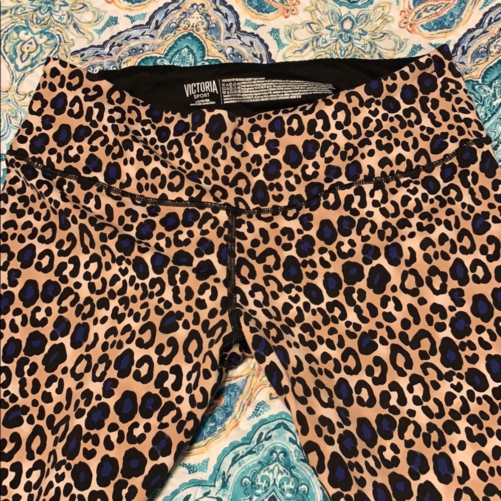 Cheetah Victoria’s Secret large leggings